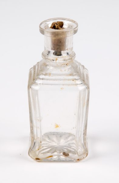 Clear white, glass perfume bottle with stopper made in 1870–1920. Image credit: Tyne and Wear Archives and Museums Collection